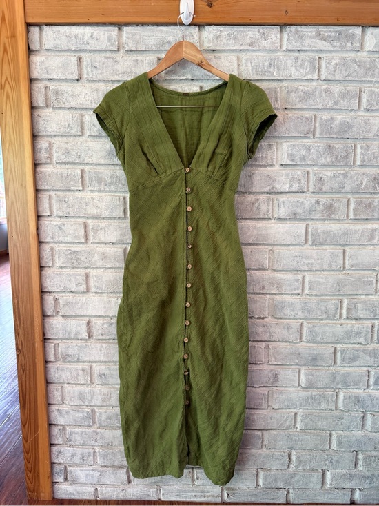 Free People Dresses & Skirts - Free People Olive Green Button-Front Midi Dress